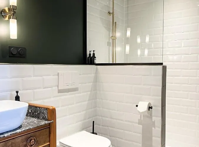 Le Baumann Concept: De Charme Dans Un Monument Historique Apartamento *