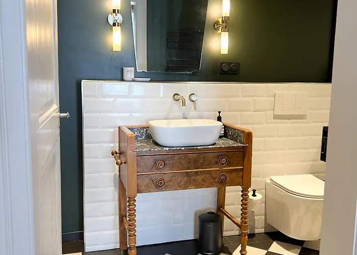 Le Baumann Concept: De Charme Dans Un Monument Historique Apartamento